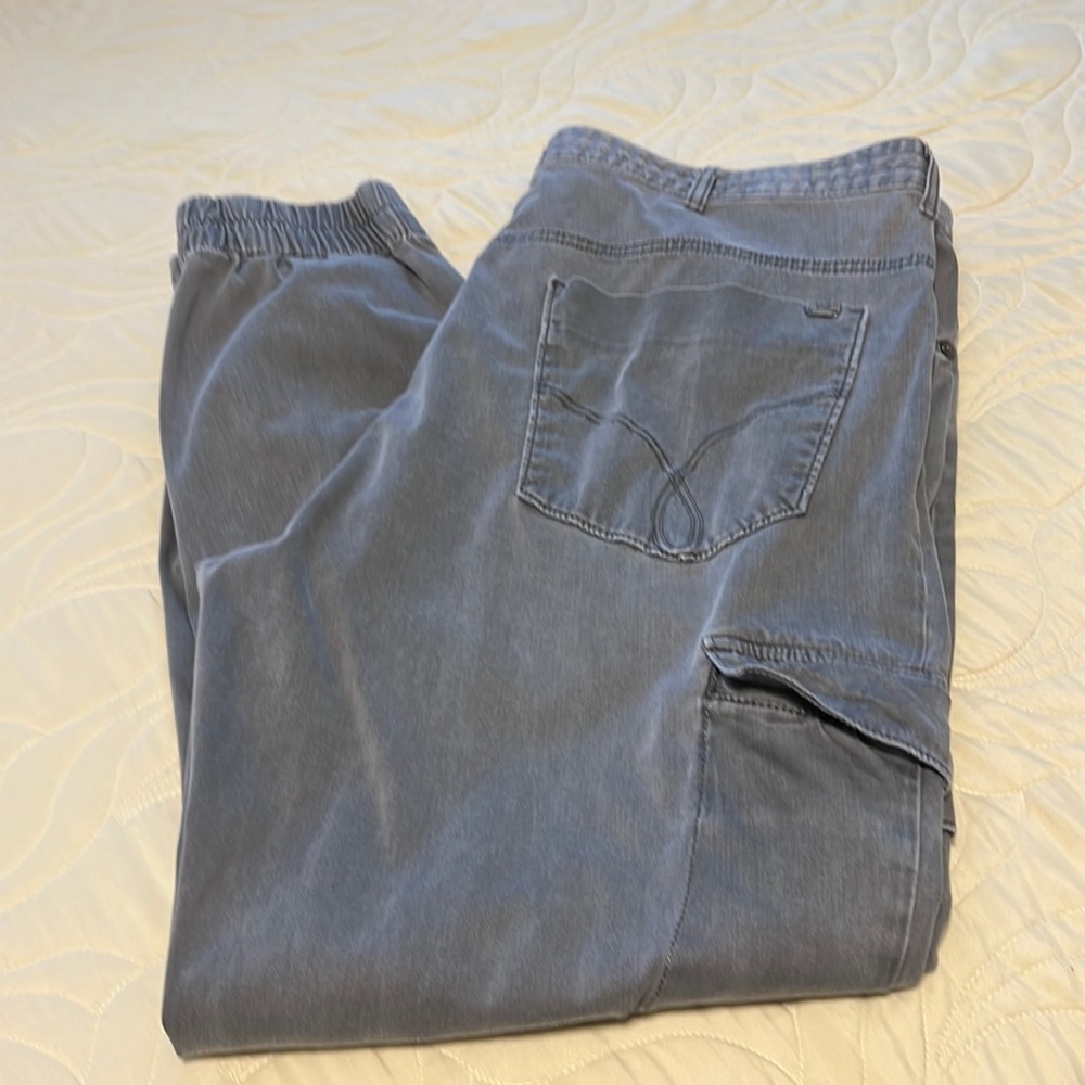 Calvin Klein Jeans gray size 40x32